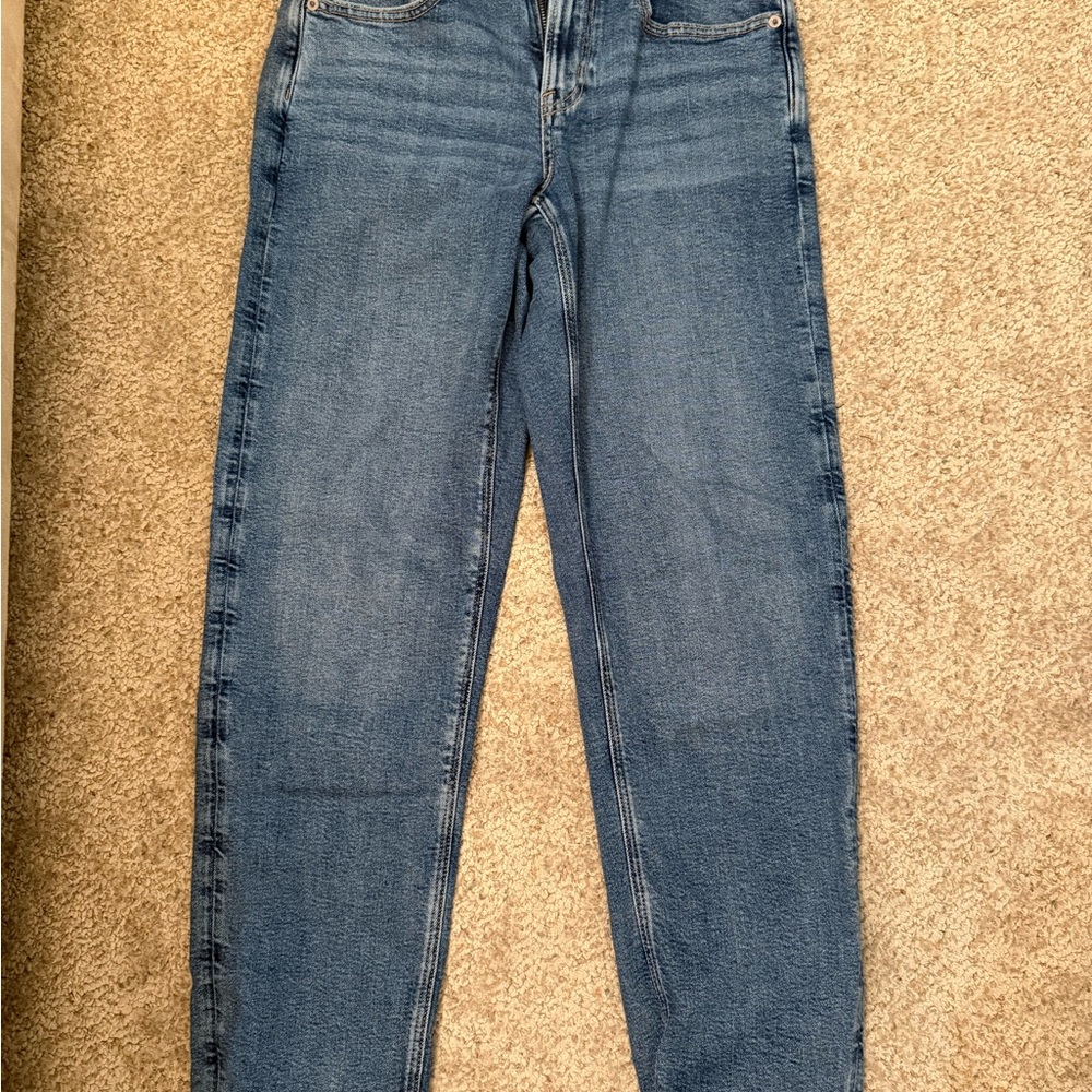 American Eagle Outfitters 90s straight leg stretch jeans, worn once! Size 4